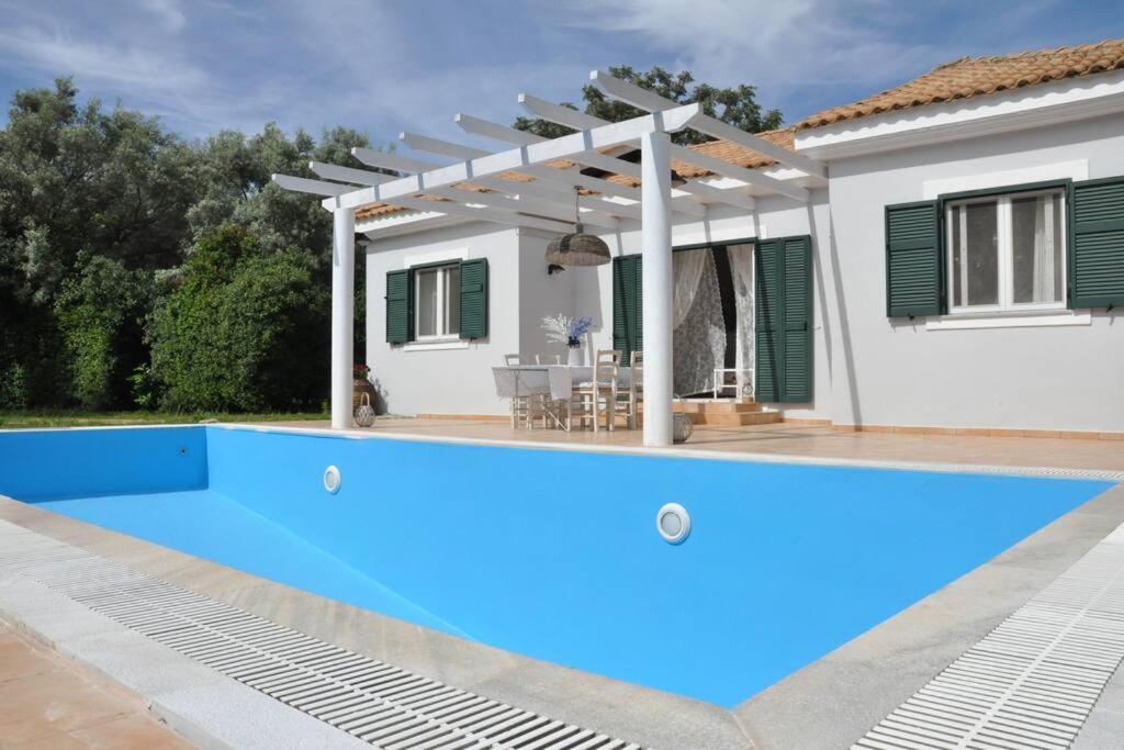 Villa Erietta Near Lefkas Center Apolpaina Exteriér fotografie