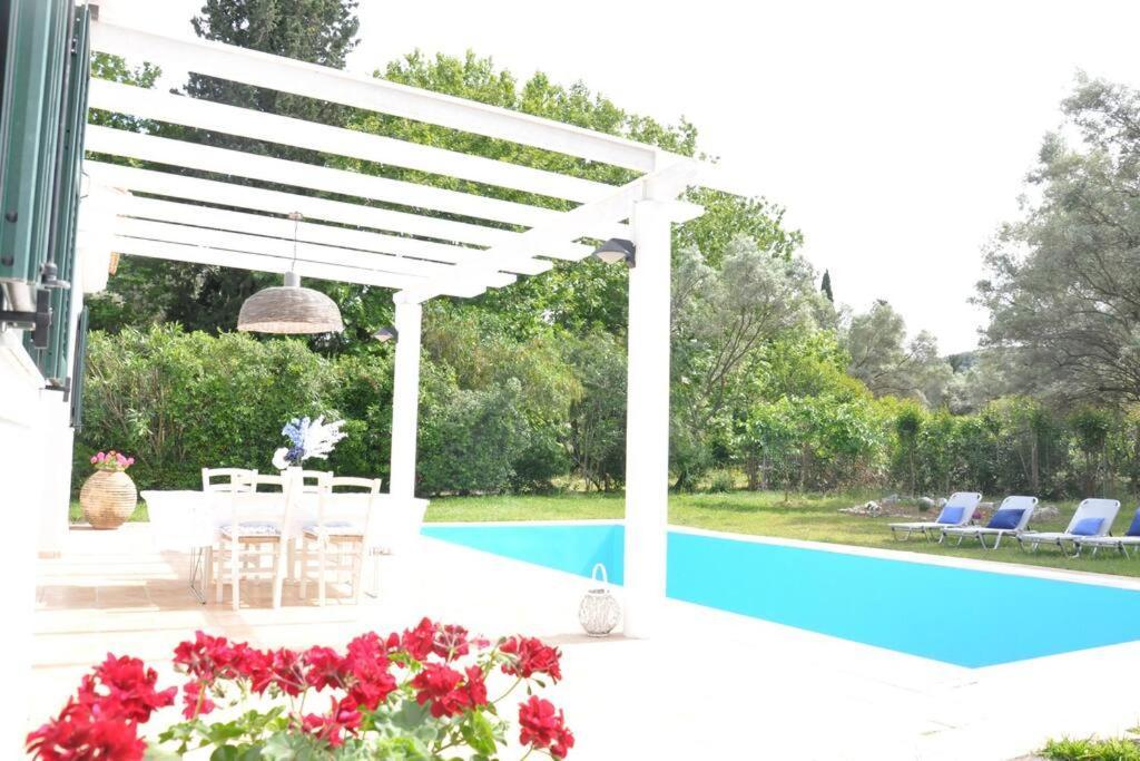 Villa Erietta Near Lefkas Center Apolpaina Exteriér fotografie